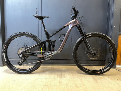 Giant Reign M 5 (Deposit Only)