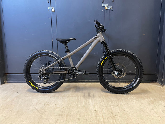 Commencal Meta 20 2 (Deposit Only)