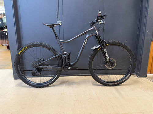 Giant Liv Pique L (Deposit Only)